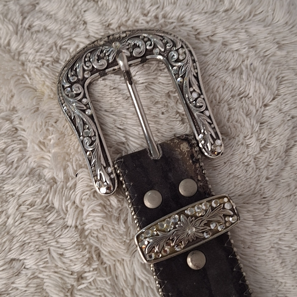 Nocona Black and Silver Belt
